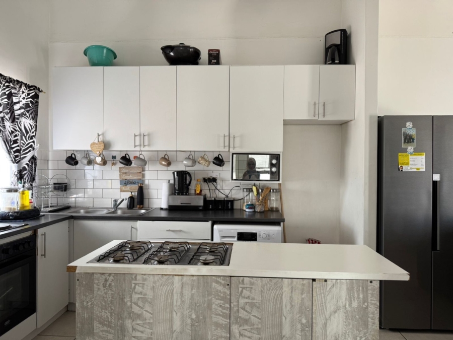 2 Bedroom Property for Sale in The Connifers Western Cape